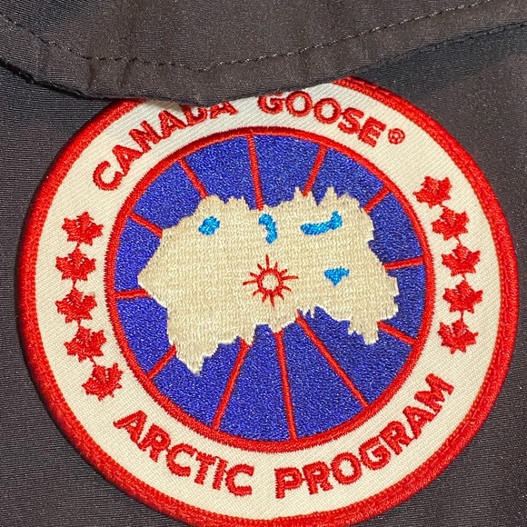 Canada Goose Snow Mantra Large Navy - Picture 2 of 16